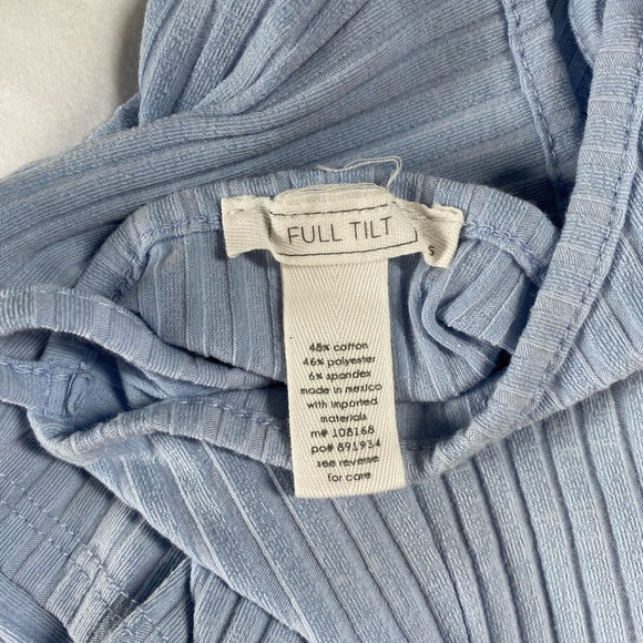 Tank Top Bundle - Picture 6 of 7